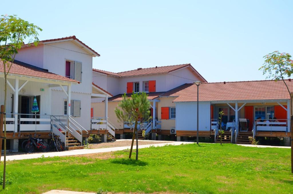 Lagrange Grand Bleu Vacances - Residence La Grenadine Marseillan  Exterior photo